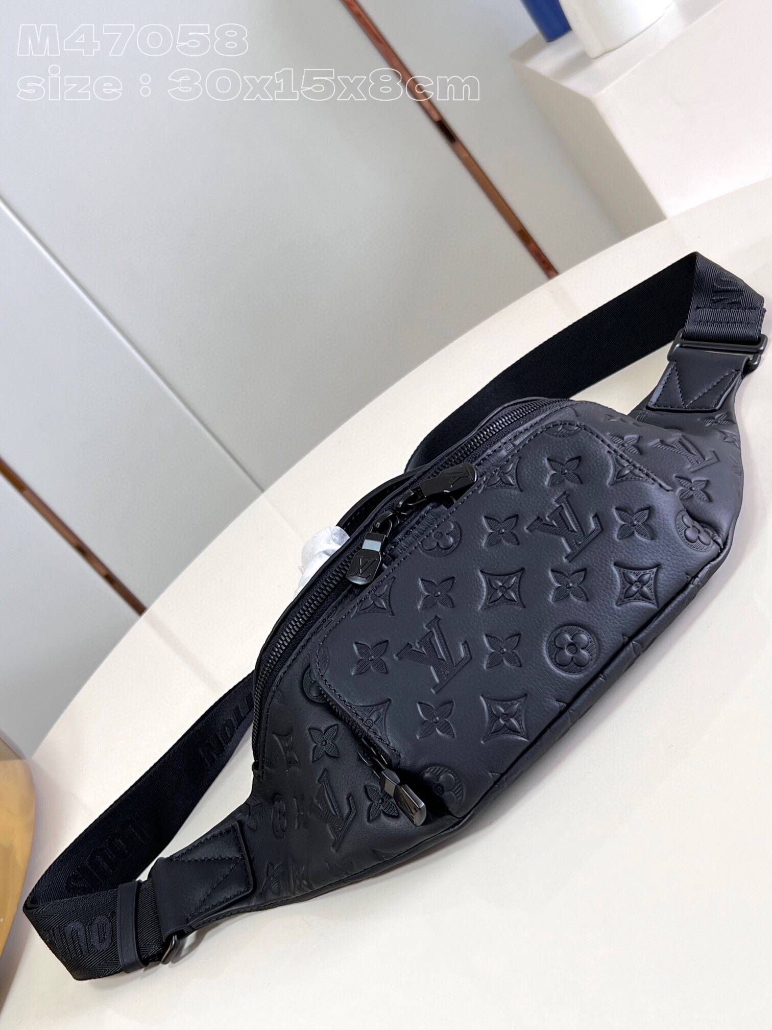루이비통 남자 힙색 러시 범백 모노그램  M47058 GZ