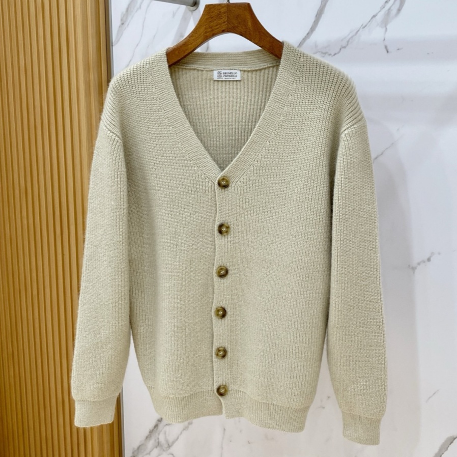 [홍콩명품.BRUNELLO CUCINELLI]브루넬로 쿠치넬리 2026 남성용 울 가디건 BL1851 HD 홍콩명품의류,구매대행,온라인명품